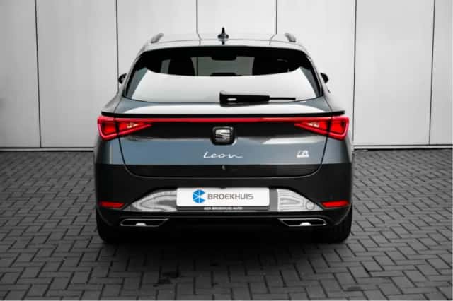 SEAT Leon Sportstourer (2025) thumbnail 4