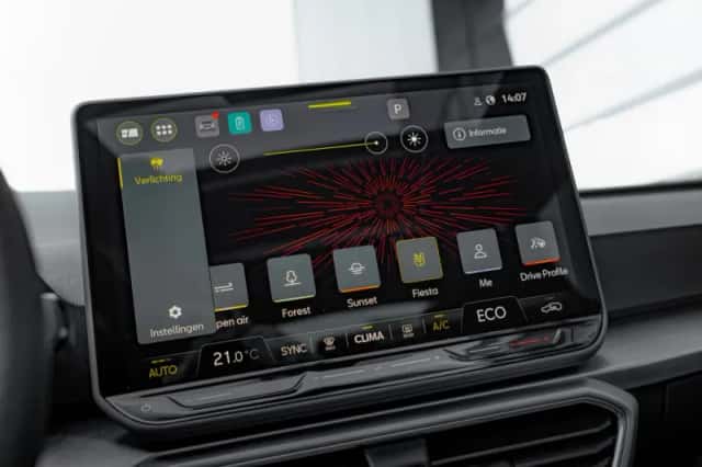SEAT Leon (2025) thumbnail 18