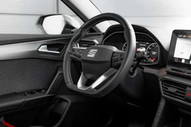 SEAT Leon (2020) thumbnail 11