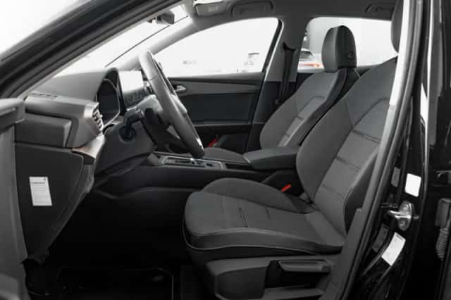 SEAT Leon (2020) thumbnail 12