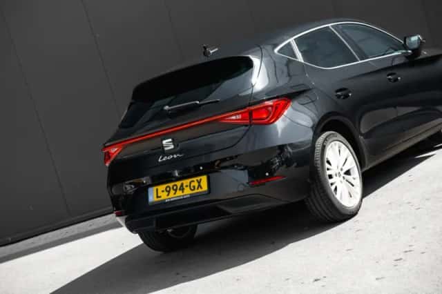 SEAT Leon (2020) thumbnail 7