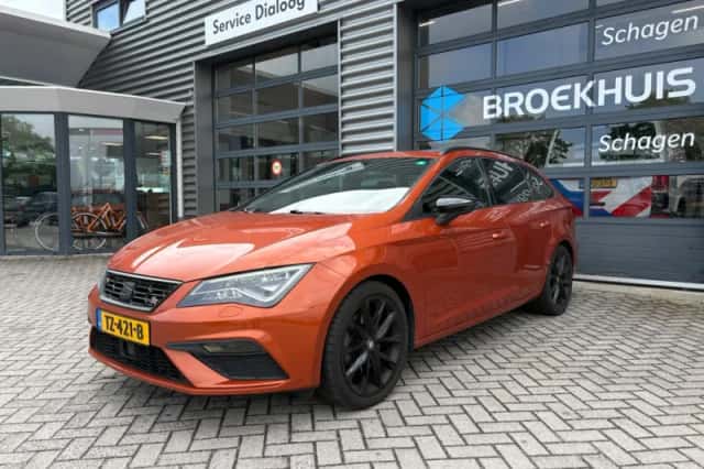 SEAT Leon (2018) thumbnail 2