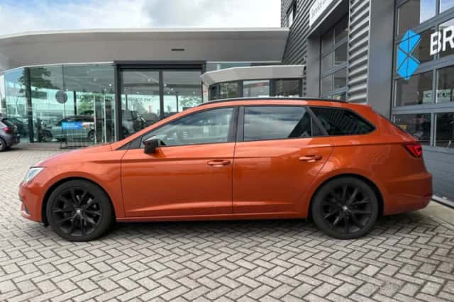 SEAT Leon (2018) thumbnail 6