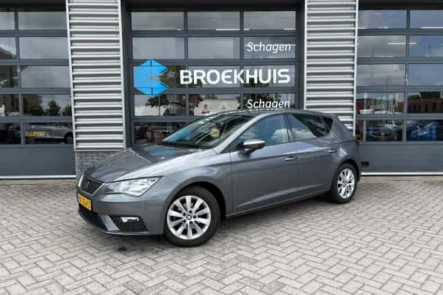 SEAT Leon (2018) thumbnail 1