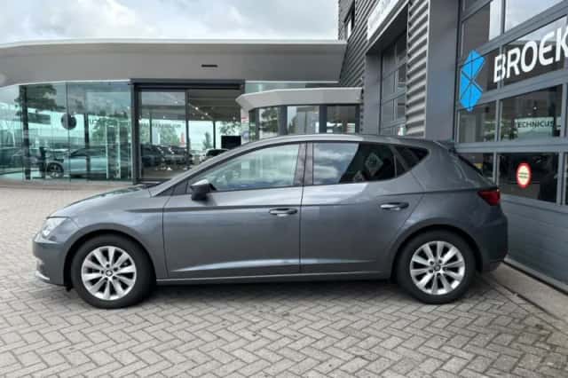 SEAT Leon (2018) thumbnail 6