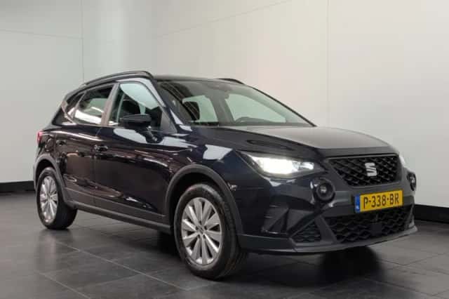 SEAT Arona (2022) thumbnail 2