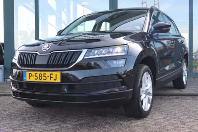 Škoda Karoq (2022) thumbnail 1