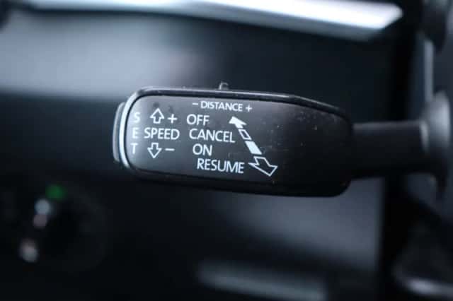 Škoda Karoq (2022) thumbnail 16
