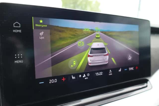 Škoda Octavia (2021) thumbnail 8