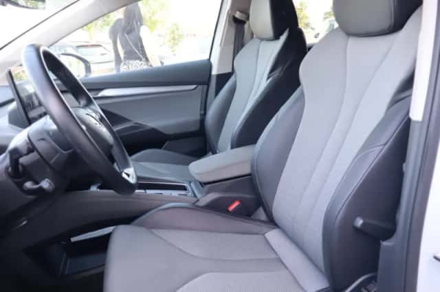 Škoda Enyaq (2023) thumbnail 7