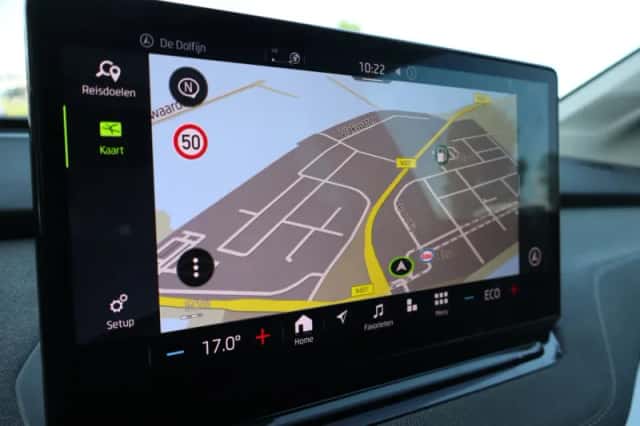 Škoda Enyaq (2023) thumbnail 8