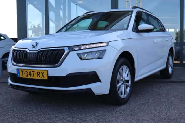 Škoda Kamiq (2023) thumbnail 1