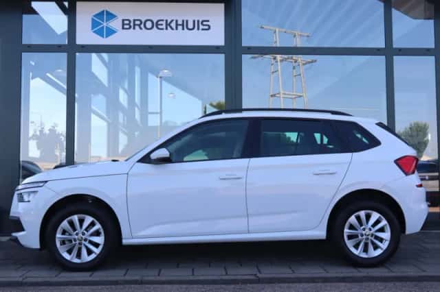 Škoda Kamiq (2023) thumbnail 2