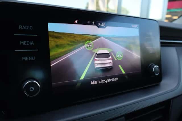 Škoda Kamiq (2023) thumbnail 18