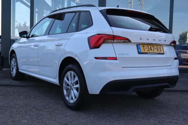 Škoda Kamiq (2023) thumbnail 3