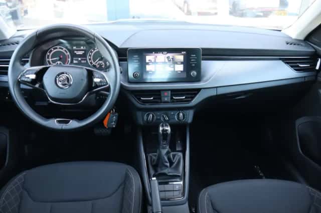 Škoda Kamiq (2023) thumbnail 24