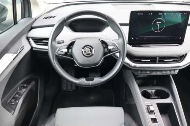 Škoda Enyaq (2022) thumbnail 5