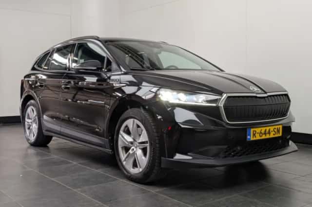 Škoda Enyaq (2022) thumbnail 2