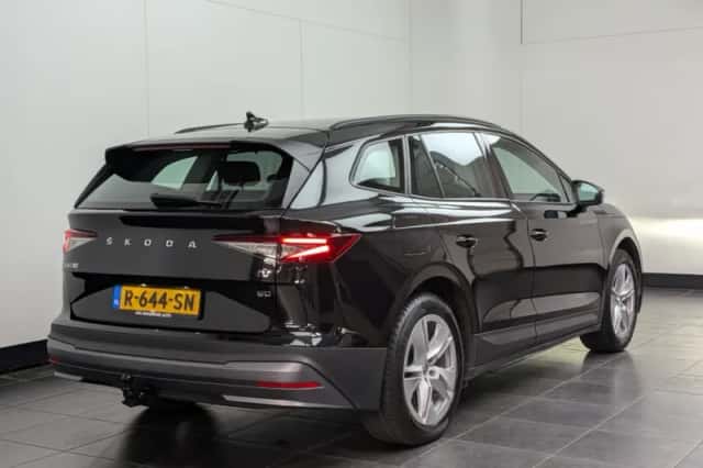 Škoda Enyaq (2022) thumbnail 3