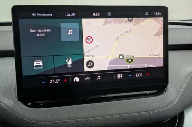 Škoda Enyaq (2022) thumbnail 4