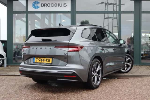 Škoda Enyaq (2023) thumbnail 5