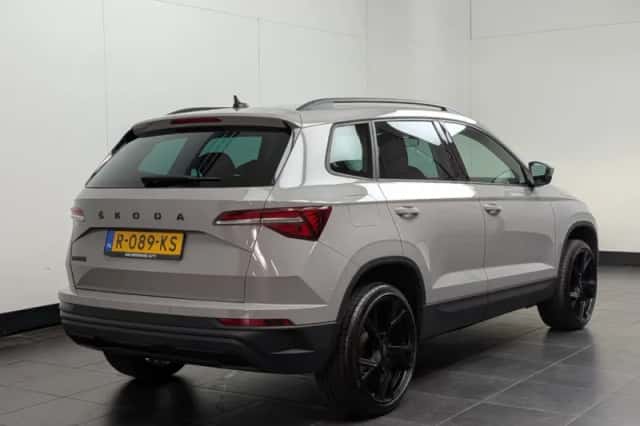 Škoda Karoq (2022) thumbnail 2