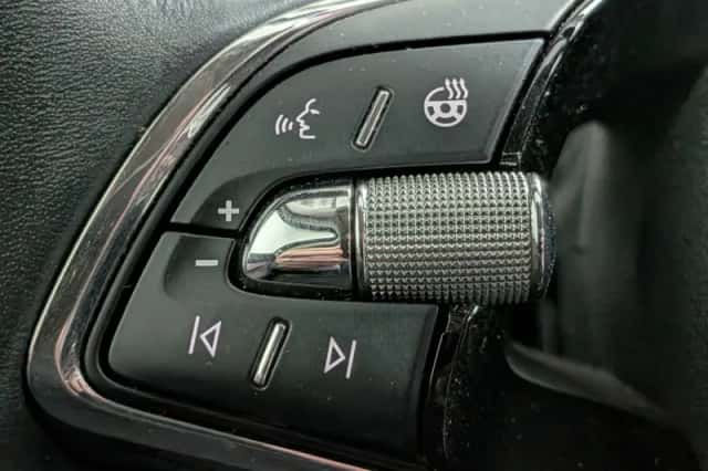 Škoda Enyaq (2021) thumbnail 4