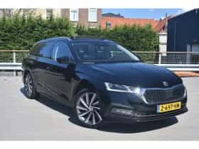 Škoda Octavia (2021) thumbnail 2