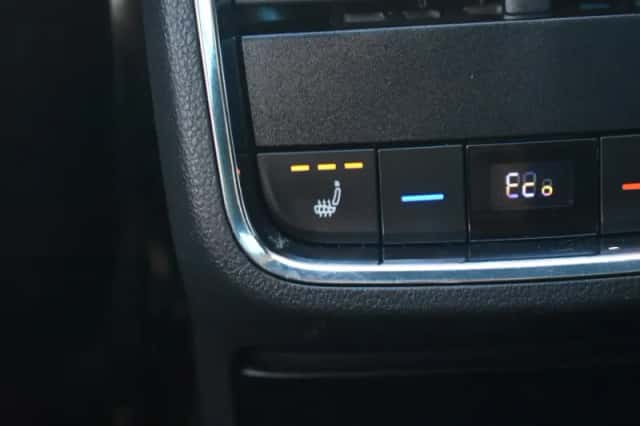 Škoda Octavia (2021) thumbnail 16