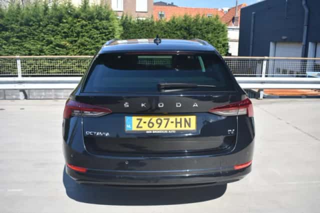 Škoda Octavia (2021) thumbnail 44