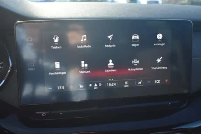 Škoda Octavia (2022) thumbnail 22