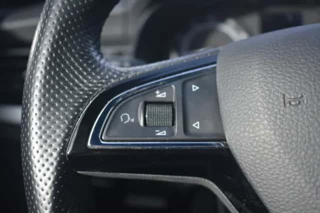 Škoda Kamiq (2020) thumbnail 15