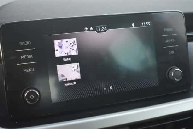 Škoda Kamiq (2020) thumbnail 21
