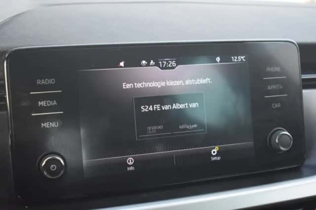Škoda Kamiq (2020) thumbnail 23