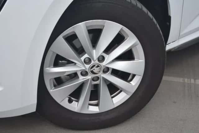 Škoda Kamiq (2024) thumbnail 6