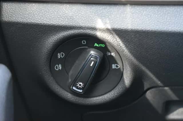 Škoda Kamiq (2021) thumbnail 12
