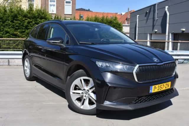 Škoda Enyaq (2022) thumbnail 2