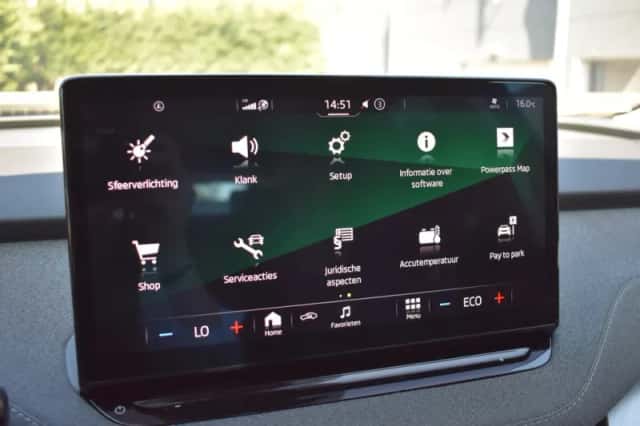 Škoda Enyaq (2022) thumbnail 19