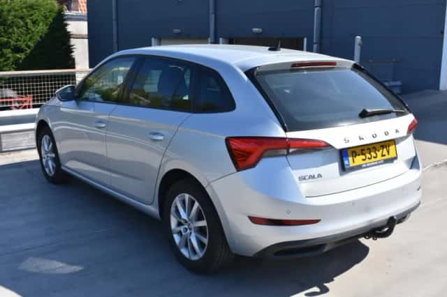 Škoda Scala (2022) thumbnail 3