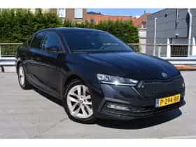 Škoda Octavia (2022) thumbnail 2