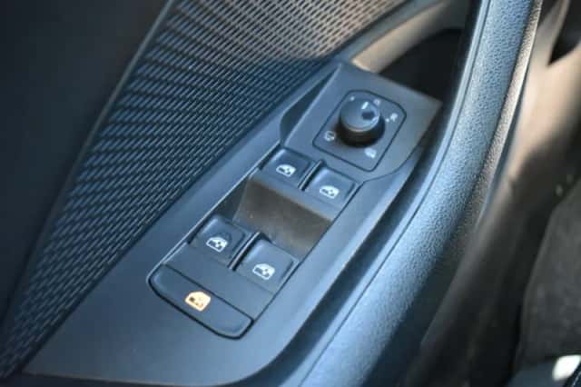 Škoda Octavia (2022) thumbnail 11
