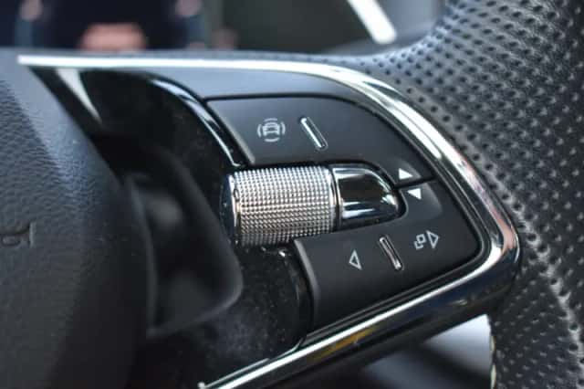Škoda Octavia (2022) thumbnail 16