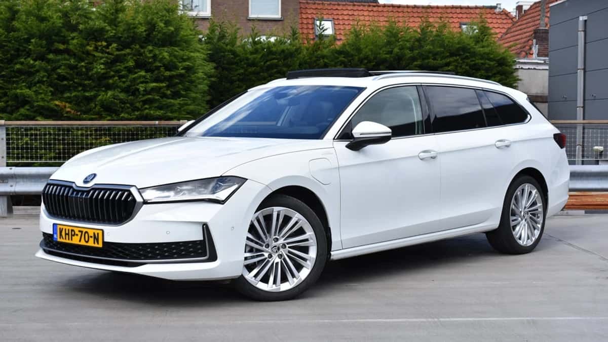 Škoda Superb (2025) — foto 1