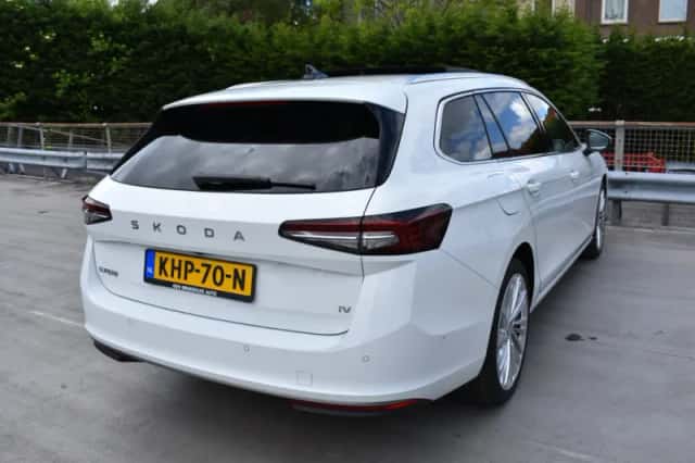Škoda Superb (2025) thumbnail 3