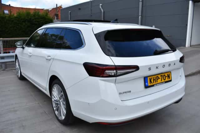Škoda Superb (2025) thumbnail 4
