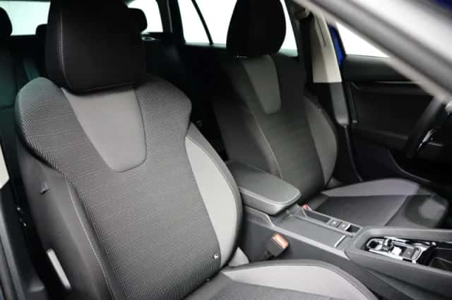 Škoda Octavia (2022) thumbnail 6