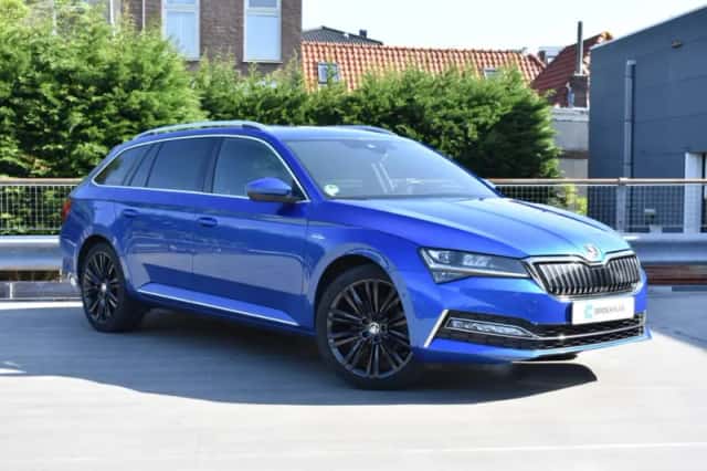Škoda Superb (2021) thumbnail 2