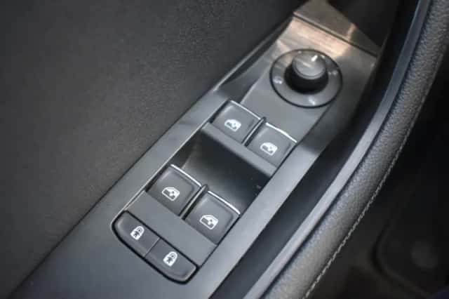 Škoda Superb (2021) thumbnail 17