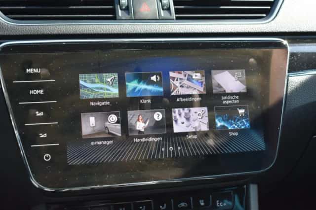 Škoda Superb (2021) thumbnail 27