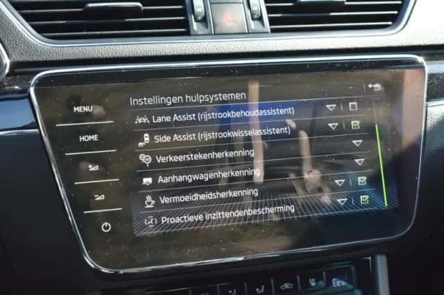 Škoda Superb (2021) thumbnail 31